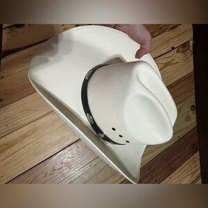 Stylish Cream Cowboy Hat with Black Band